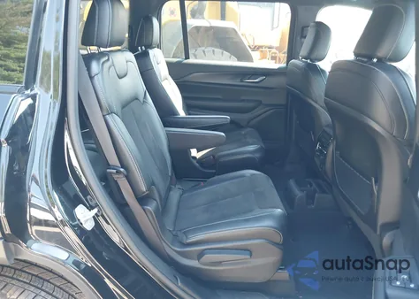 2024 Jeep Grand Cherokee L Laredo z USA, uszkodzony, nr VIN 1C4RJKAGXR8591271